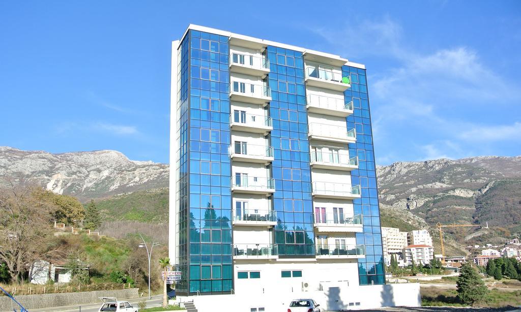 בודווה Apartments Crystall מראה חיצוני תמונה