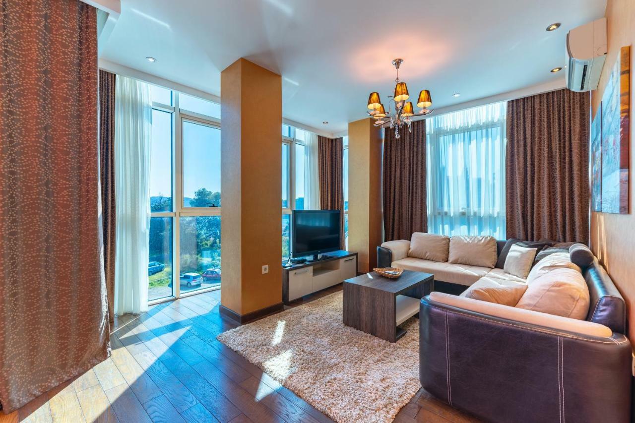בודווה Apartments Crystall מראה חיצוני תמונה