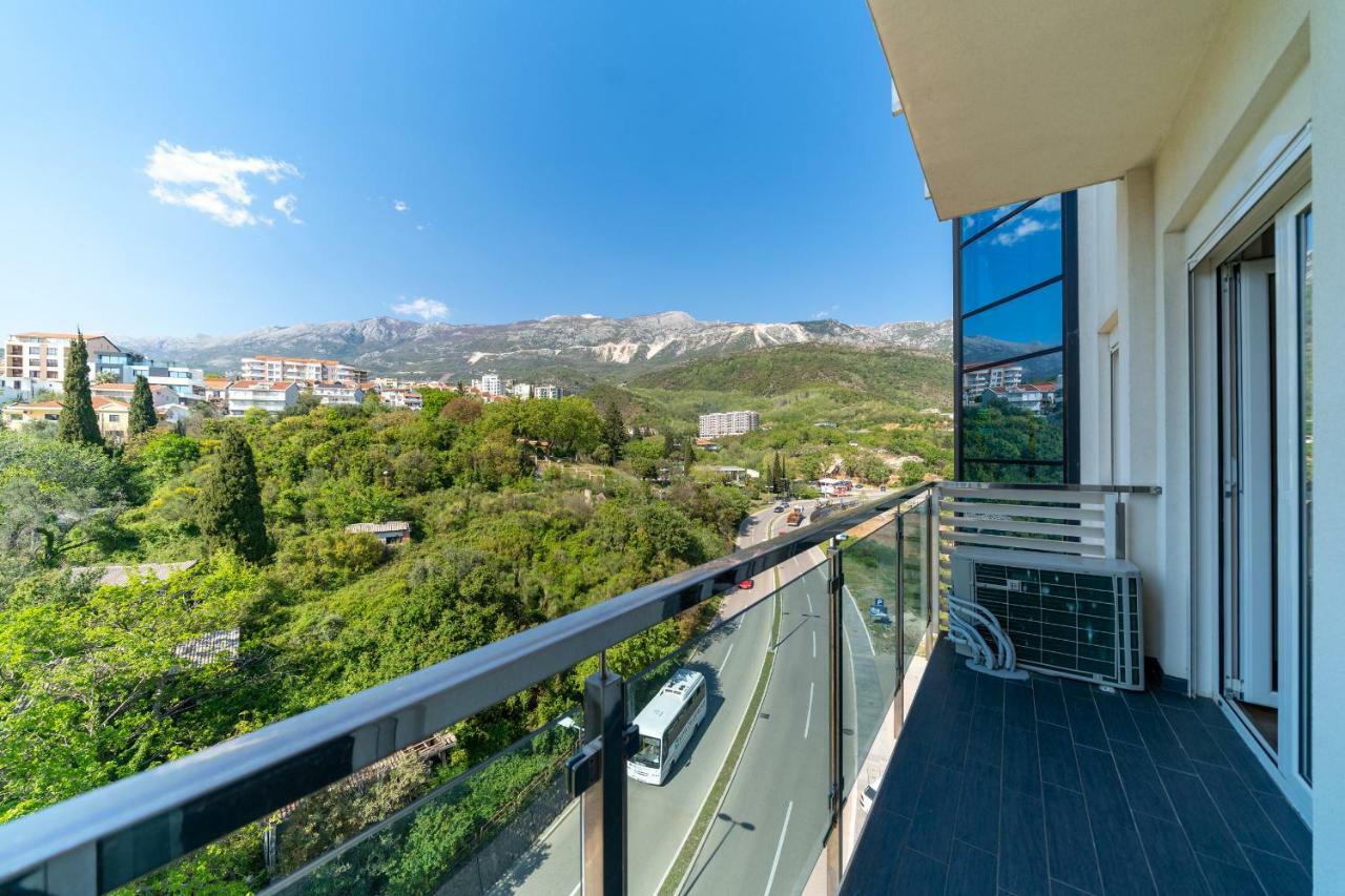 בודווה Apartments Crystall מראה חיצוני תמונה