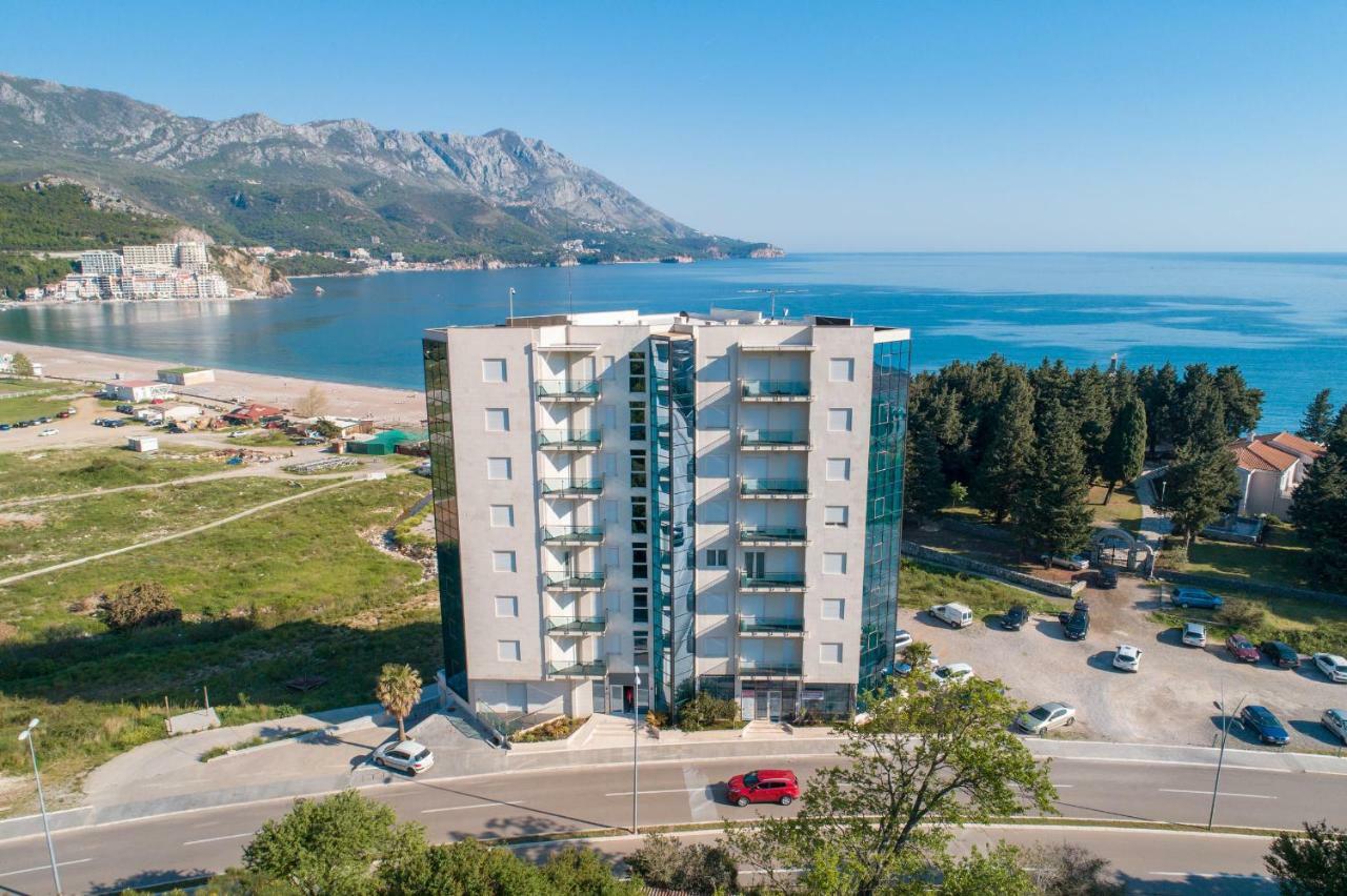 בודווה Apartments Crystall מראה חיצוני תמונה