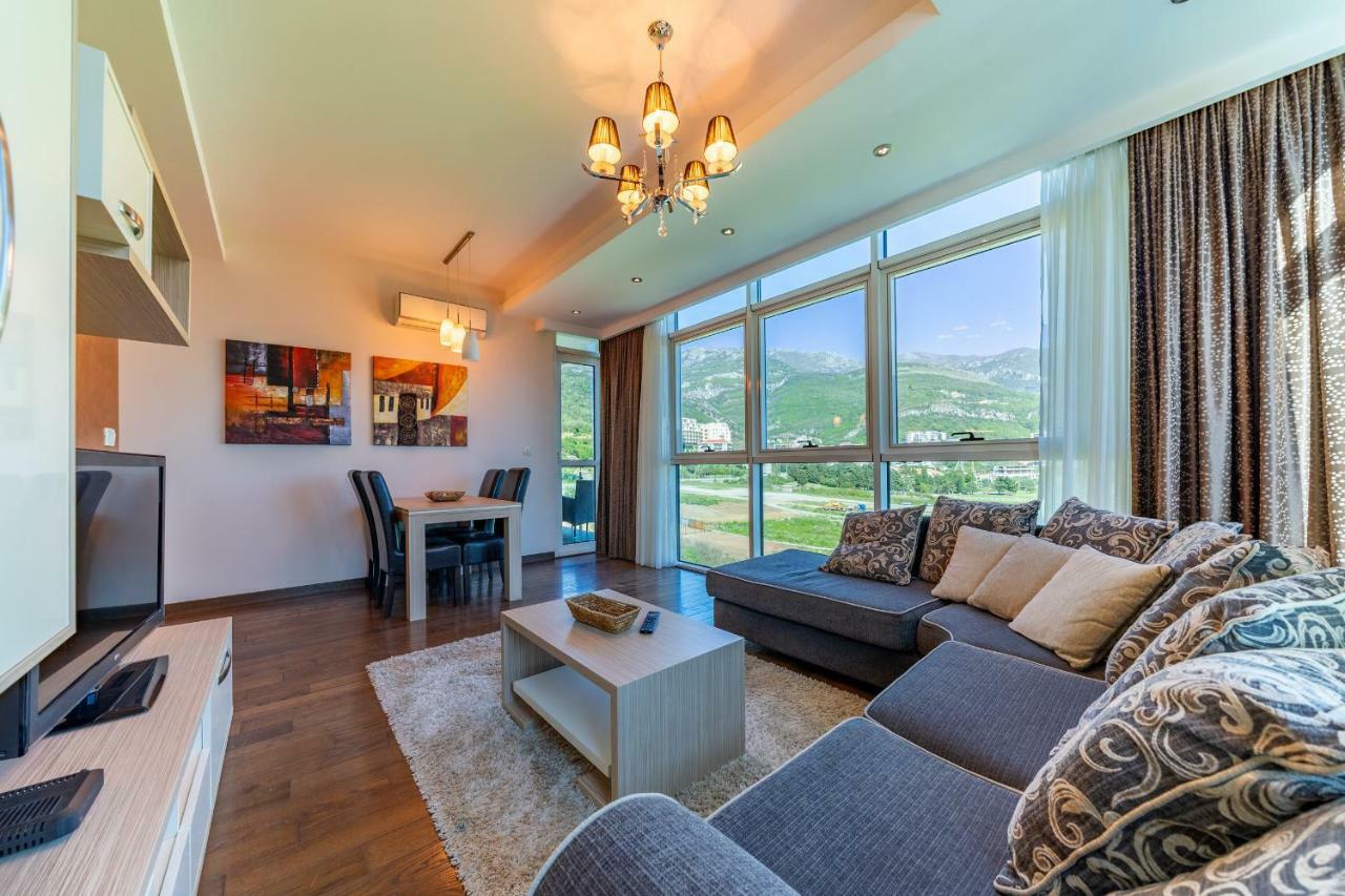 בודווה Apartments Crystall מראה חיצוני תמונה