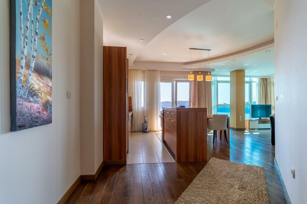 בודווה Apartments Crystall מראה חיצוני תמונה