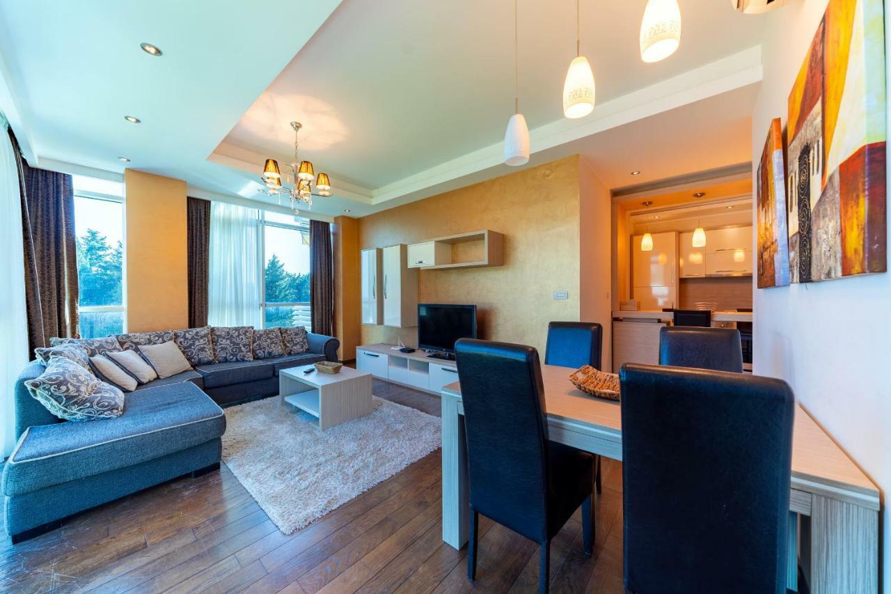 בודווה Apartments Crystall מראה חיצוני תמונה