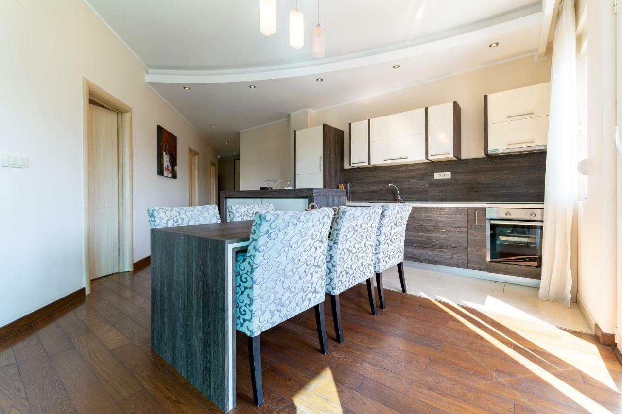 בודווה Apartments Crystall מראה חיצוני תמונה